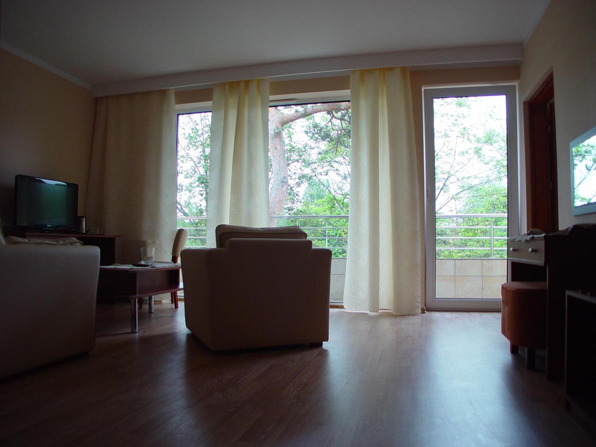 Floryda Jurata Bed & Breakfast Dış mekan fotoğraf