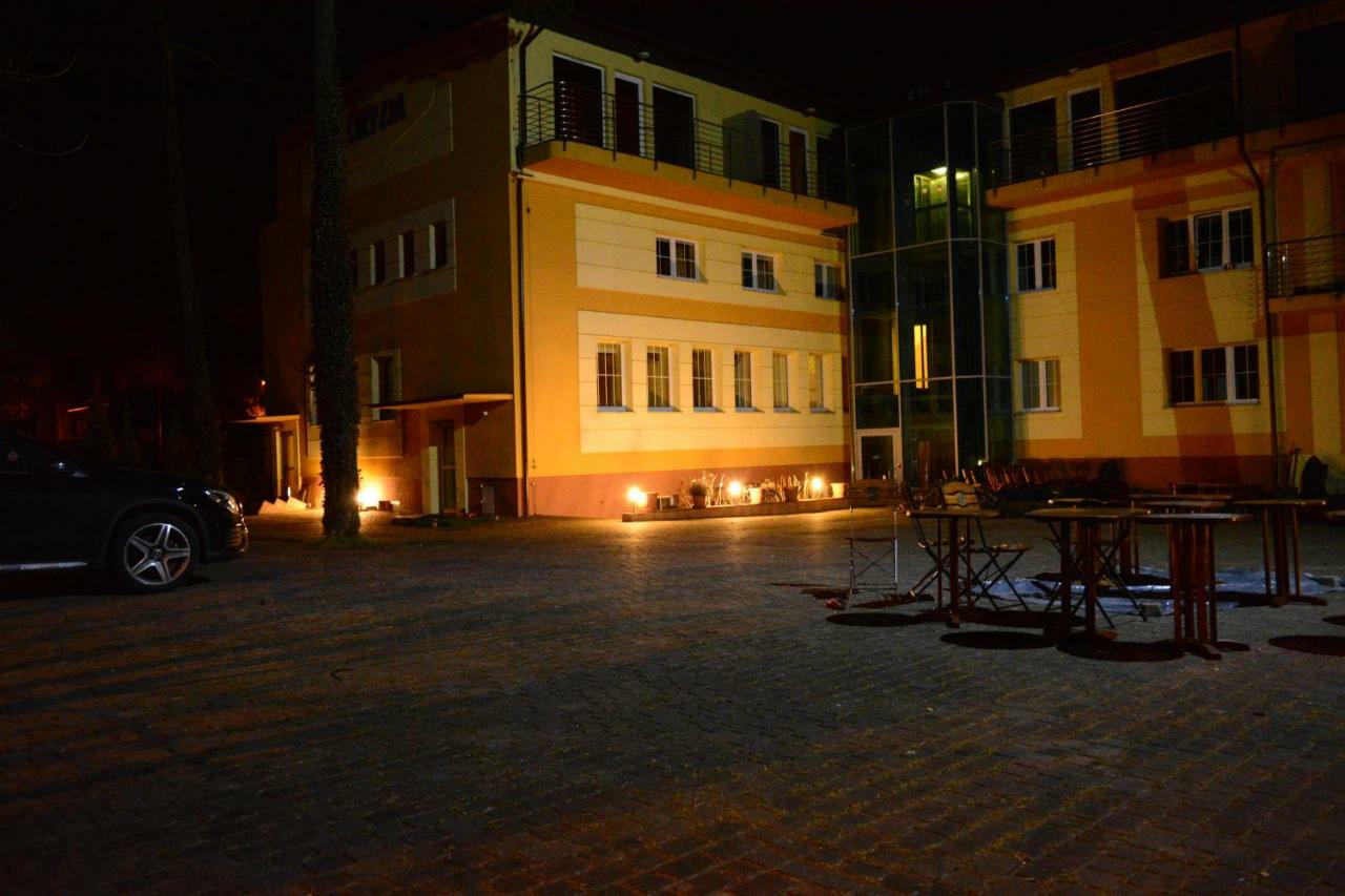 Floryda Jurata Bed & Breakfast Dış mekan fotoğraf